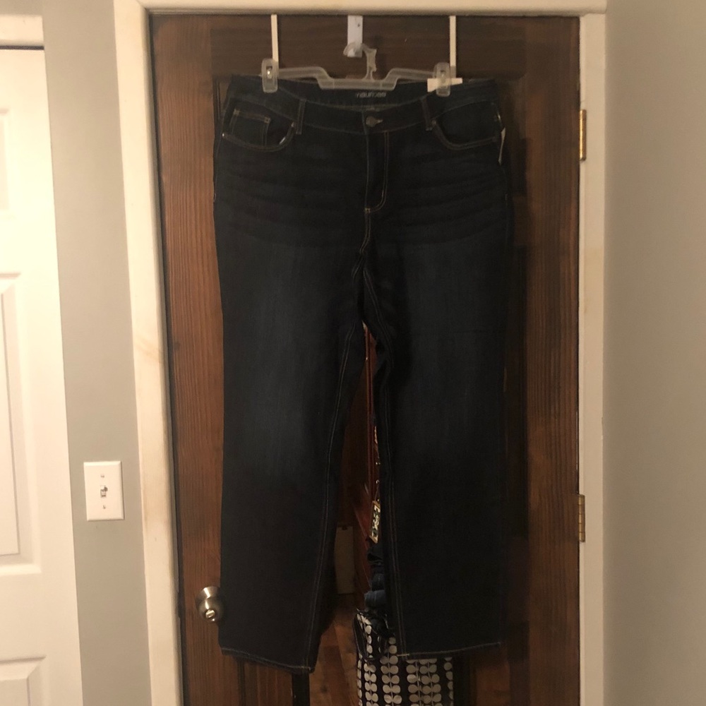 Maurices 20W Straight Denim flex mid rise BNWT